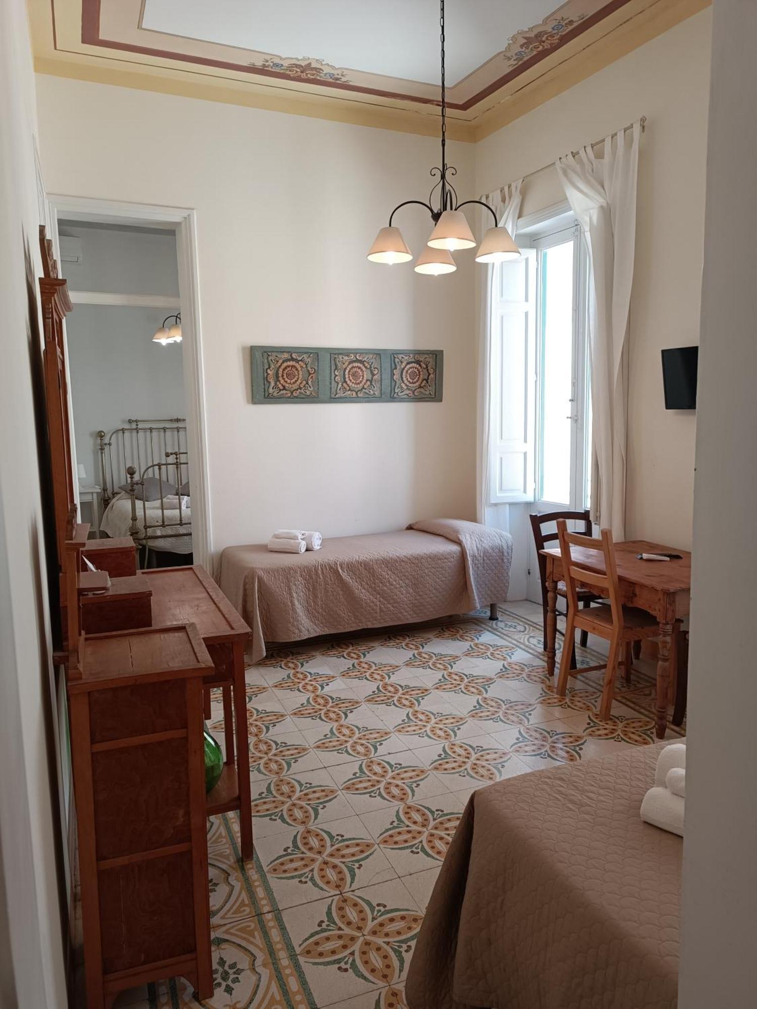 Boutique Rooms And Breakfast Granveliero Trapani Eksteriør bilde