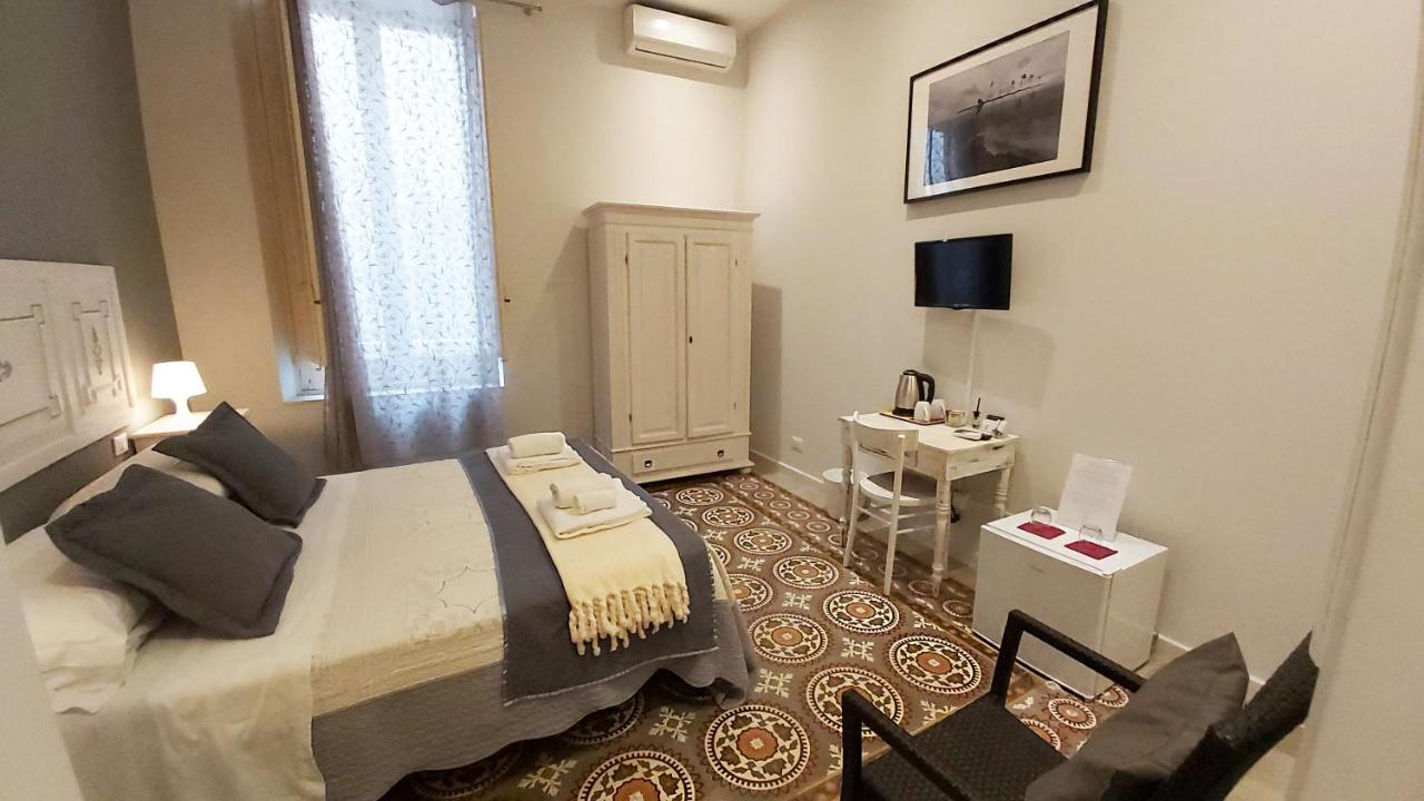 Boutique Rooms And Breakfast Granveliero Trapani Eksteriør bilde
